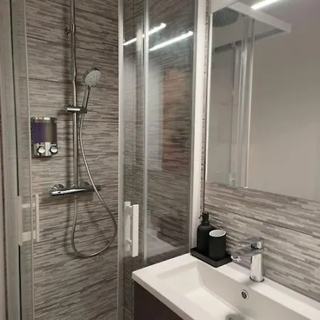 - Gare アパート *